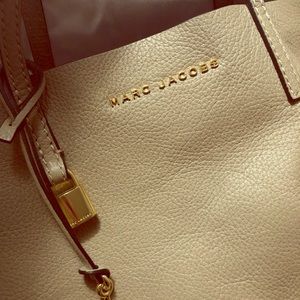 Marc Jacobs 💗 big hand bag 🔥🔥 lower price